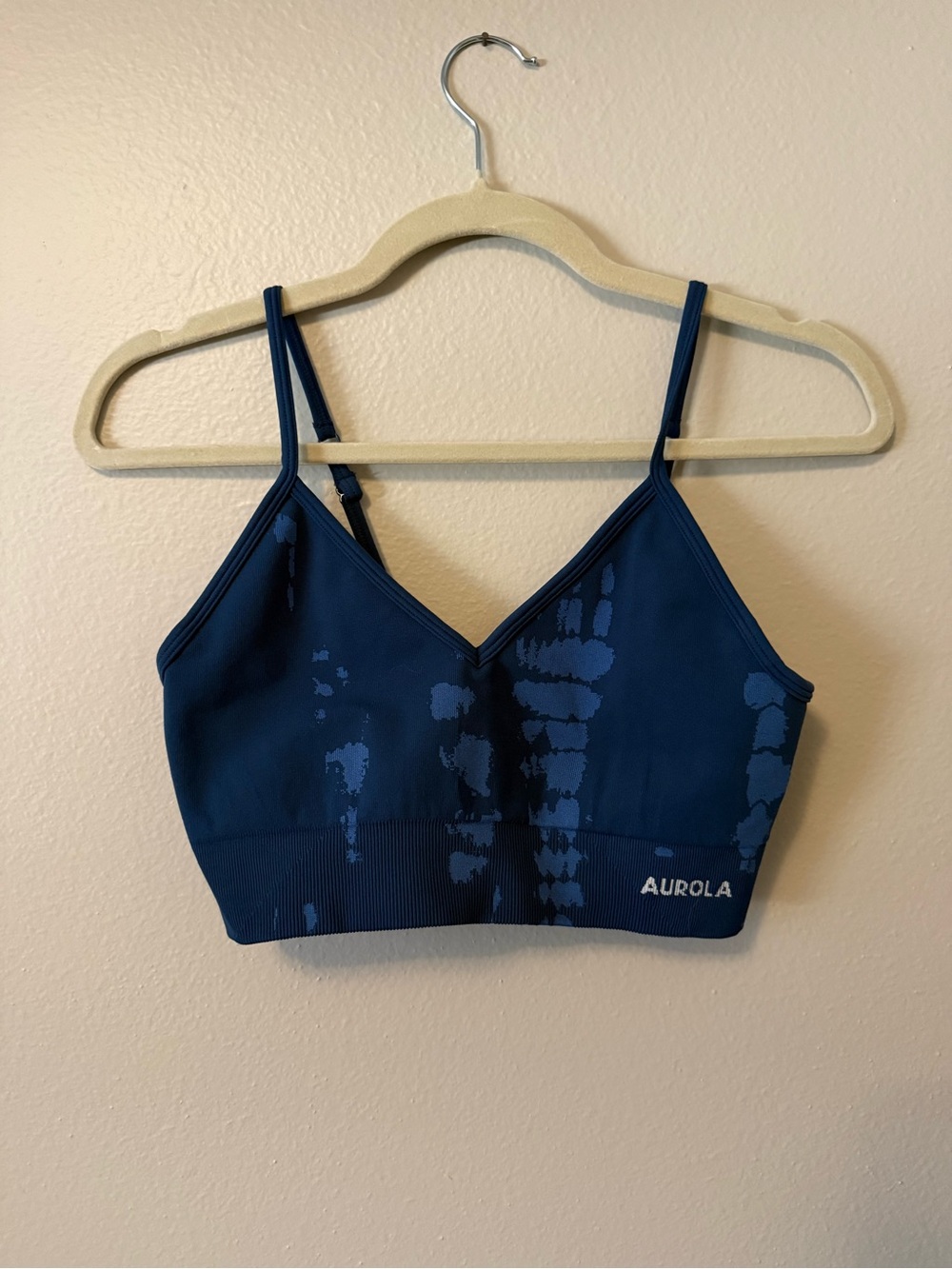 Aurola Serpent Navy Seamless V-Neck Sports Bralette